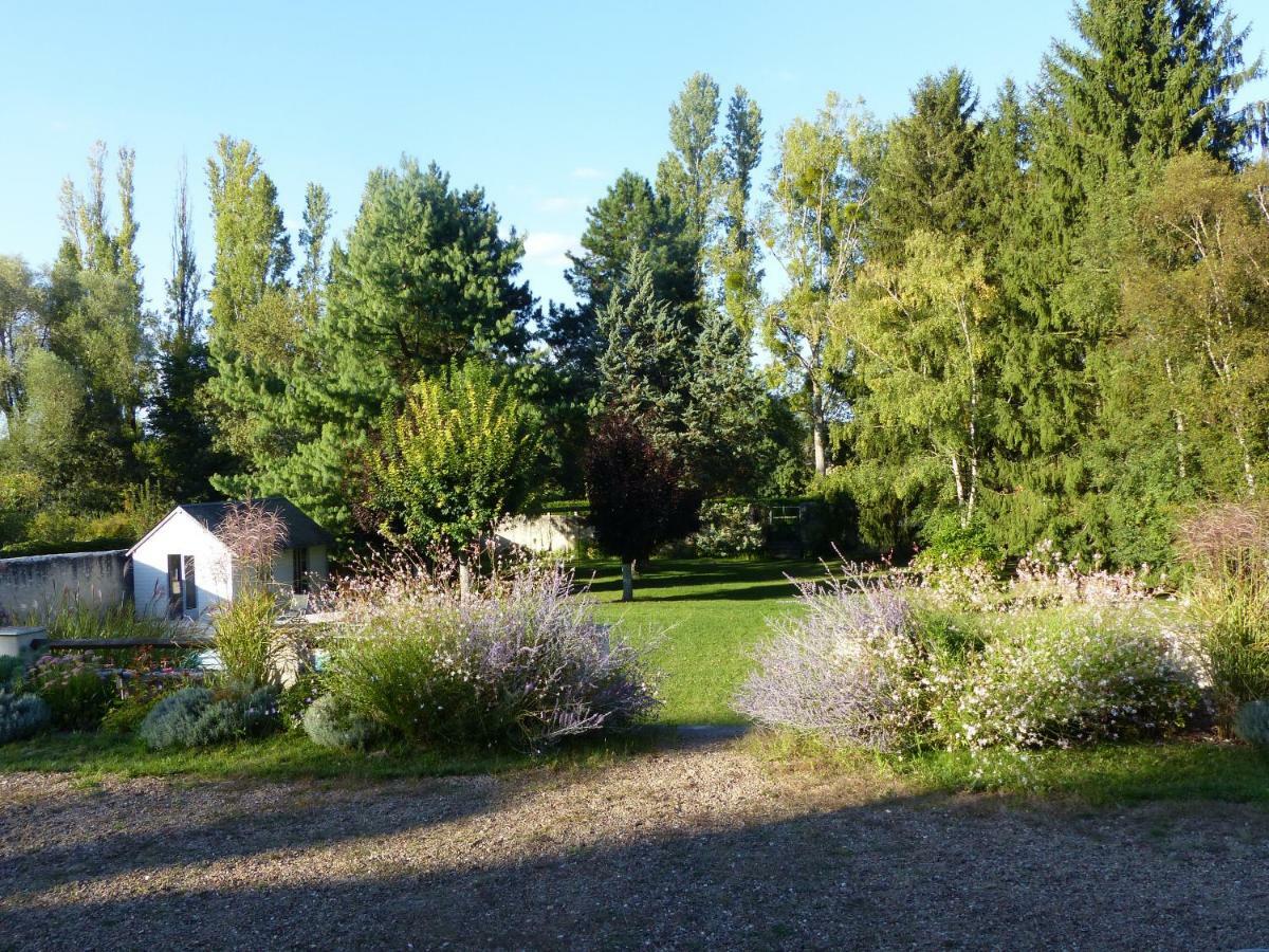 アテ・シュル・シェール Manoir De La Vigneraie Bed & Breakfast エクステリア 写真